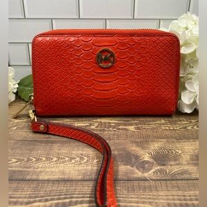 Michael Kors Mandarin Fulton Large Flat Multi Function Phone Case Wallet